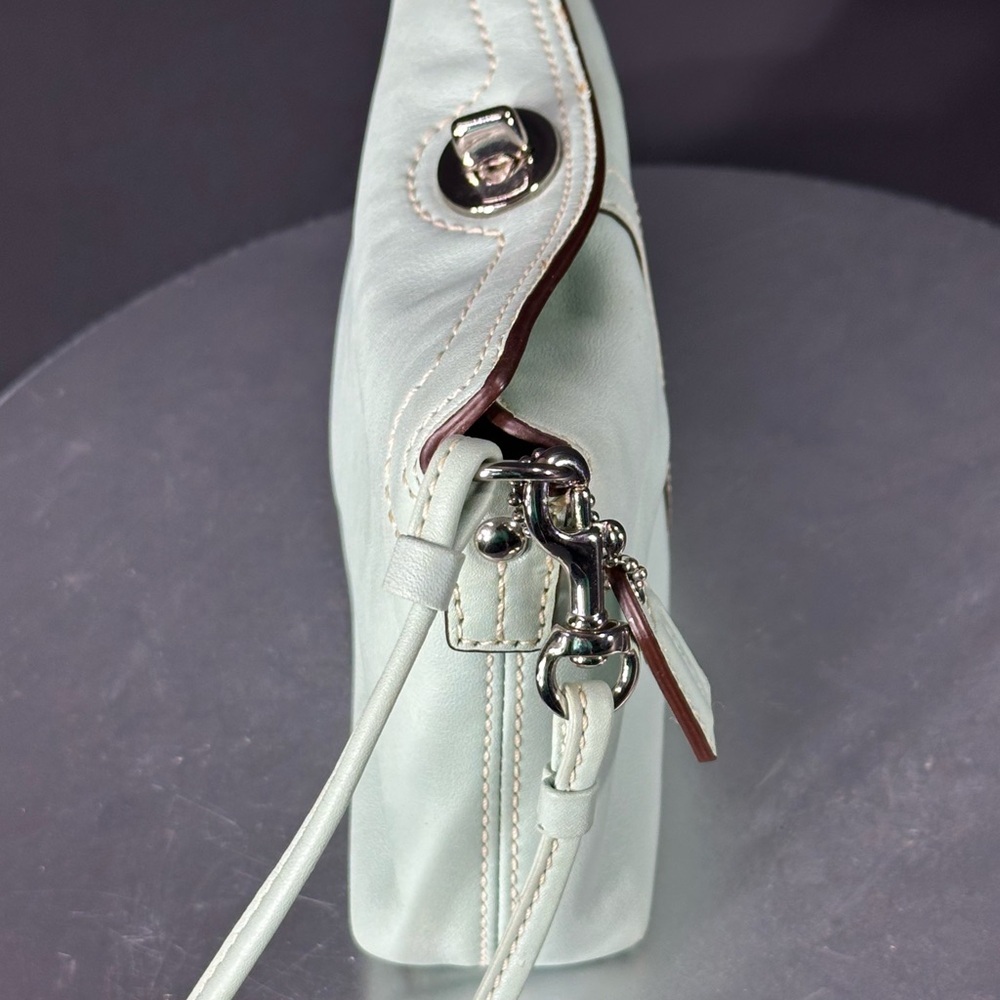 Elegant Mint Green Women's Bag pre owned Exellent condition - Picture 3 of 9